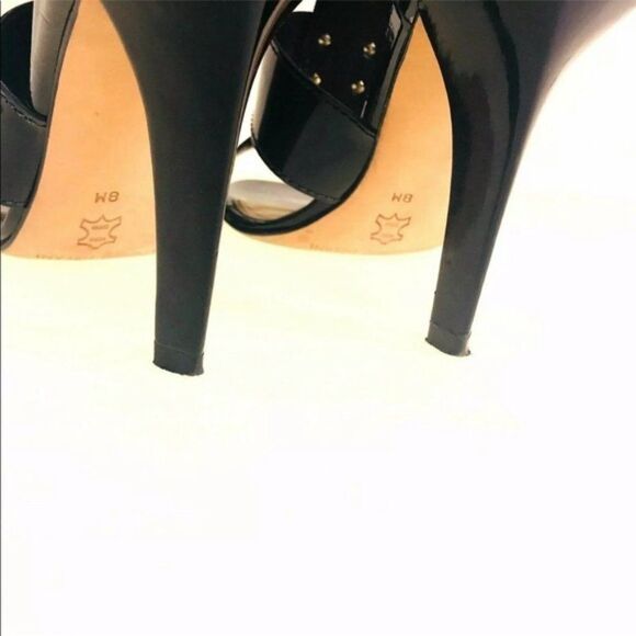 Antonio Melani Sandals Size 8 Black Gold Heels Y - Picture 4 of 8